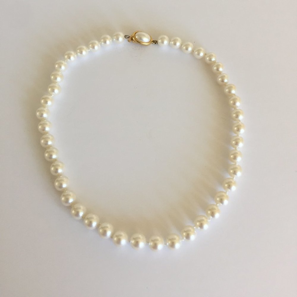 Estate Carolee Signed Faux Pearl Necklace - 18"